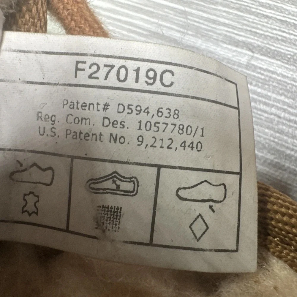 UGG‎ Neumel Chestnut Suede Shearling Lined Chukka Boots Men's Size 7